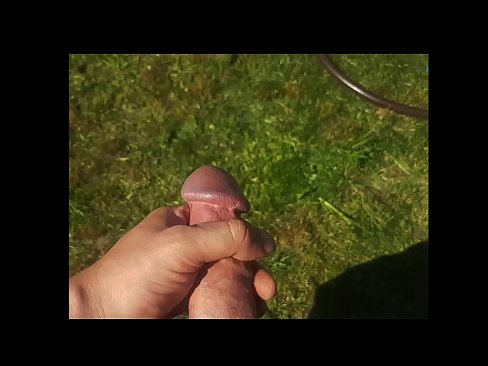 ❤️ Horúca kočka si nechá jebnúť ružovú kundičku a vystrieka sa so squirtom v letnej záhrade ❤ Šukanie video na sk.mathem-1-class.ru ❌